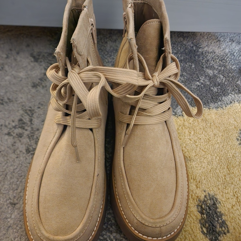 Sonoma Tan Ankle Boots